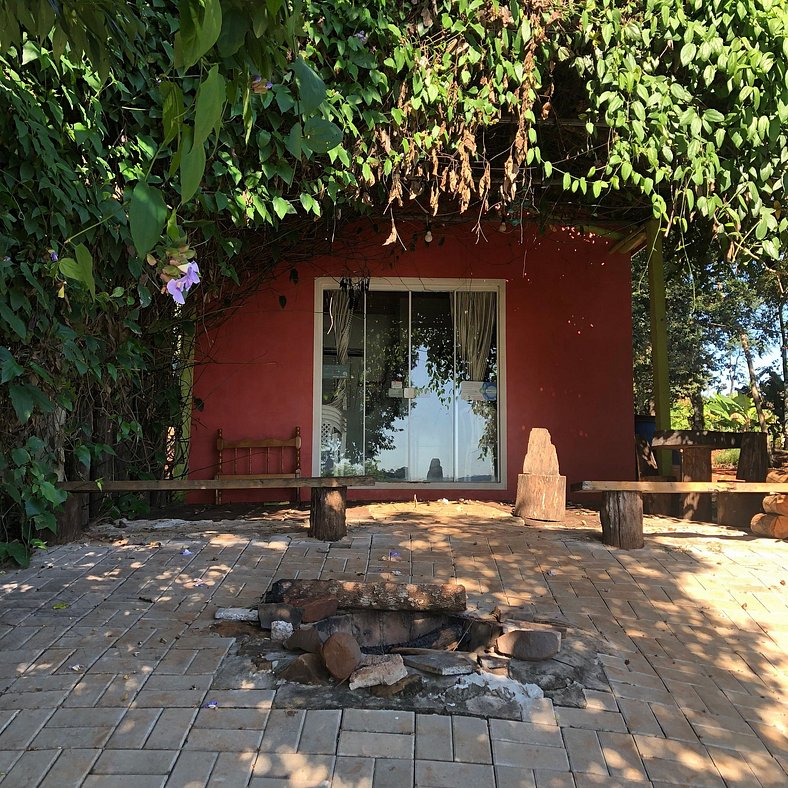 LIinda casa com pequena piscina em Capanema no Parana.