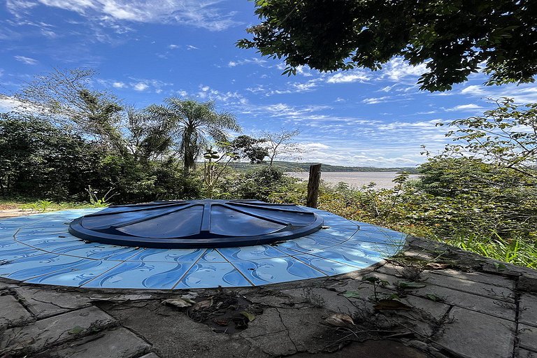 LIinda casa com pequena piscina em Capanema no Parana.