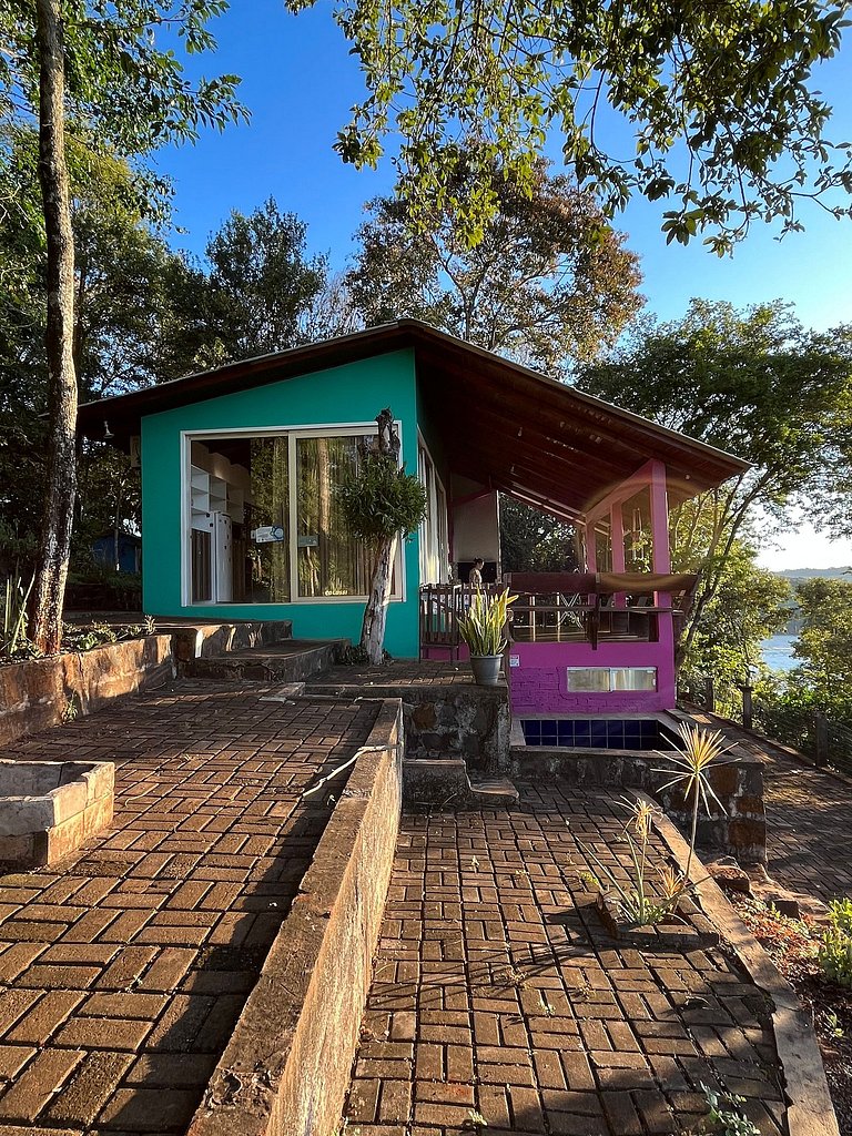 Linda casa no Pinheiro 17 km de Capanema com pequena piscina